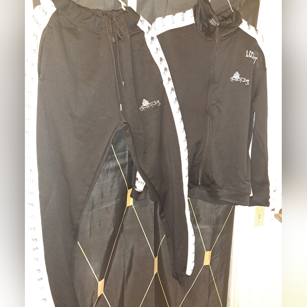 Men's sweat suit 3xl